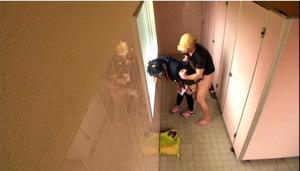 【小学生幼女強姦】「公衆トイレに入った女の子を狙って隠し撮りしながらレイプするのが趣味」ガチでえぐい濃厚ファック