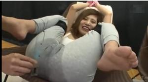 【道行くヤリマンギャル2人をナンパ！エッチな責めで犯します！】ムチムチ巨乳な痴女ギャルを企画で無理やり犯します！