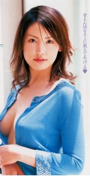 【可愛い弟に優しく勉強を教えているつもりが弟を発情させちゃった女子大生！】巨乳ムチムチ巨乳お姉さんの身体に発情近親相姦！