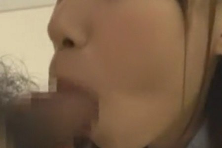 【オフィスレディ】ユニフォーム着衣勤務時間をさながらにしてぼくたち男性職員の股間をあろうことか求めてくれるなんて