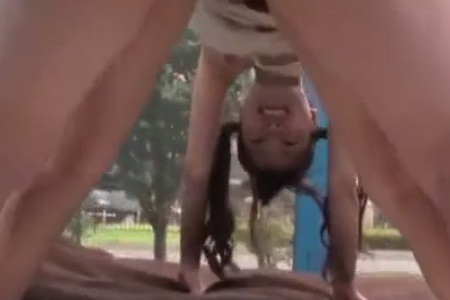 【マジックミラー】「ツインテールロリ女子がベロベロ舐められてる」手マンされたら即イキしちゃうでしょ！