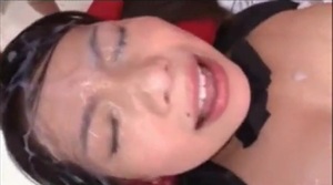 【Code unknown】オナ禁して溜めに溜めてきた汁男優のザーメンを浴びる美少女【what’s her name?】