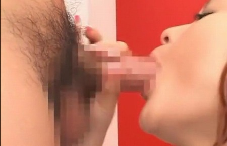 【海辺にて女と野外でエッチするエロ動画が最高級です！】可愛い上にエロい！貧乳女を露出させながらハメ倒し青姦セックス！