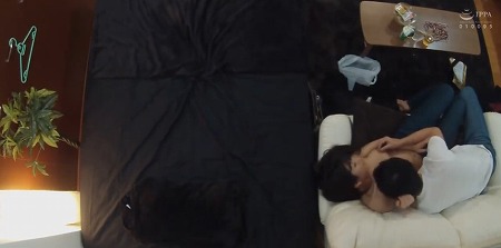 【盗撮ナンパ】美女がほろ酔いで初対面男に抱かれる一部始終！柔らかいおっぱい揉まれフェラしてフル体位で突かれて膣内射精！