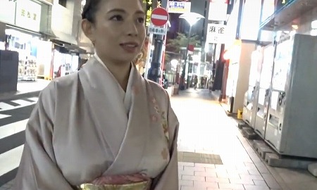 【織田真子】豊乳を揺らしながら恍惚顔でガチ交尾！恥ずかしがりながらも熟れた肉体を刺激されると興奮のアクメ痙攣【艶乳女将】