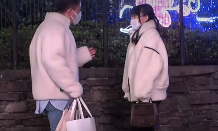 【冨安れおな】気付けば全裸で潮を撒き散らす介護士。発情して火照った肢体は快楽には抗えず、豊乳を揺らして昇天【ウルフ田中】
