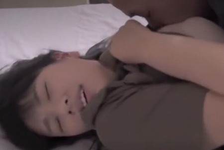 「いやぁんやめてください！・・あぁ♡」＜爆乳美女・春菜はな＞きれいな人妻が変態おやじにレイプされ嫌イキモード！