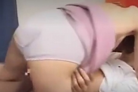 【義母の下着】寝てたチンポも徐々に反応し始め股間もモッコリ。均整とれたメリハリボディに興奮し正常位でガン突きすると胸射〆