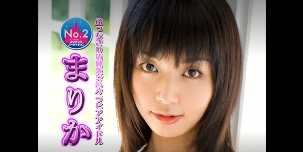 【めちゃくちゃエッチな女の子の浴衣をはだけさせて…】巨乳美女が廊下で痴女ってくる！こっそりフェラチオしてくる！