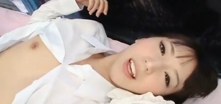 【マジックミラー号】清楚な制服姿の女子をマジックミラー号に乗せていちゃいちゃセックス！ハズカシさに快感ＭＡＸ