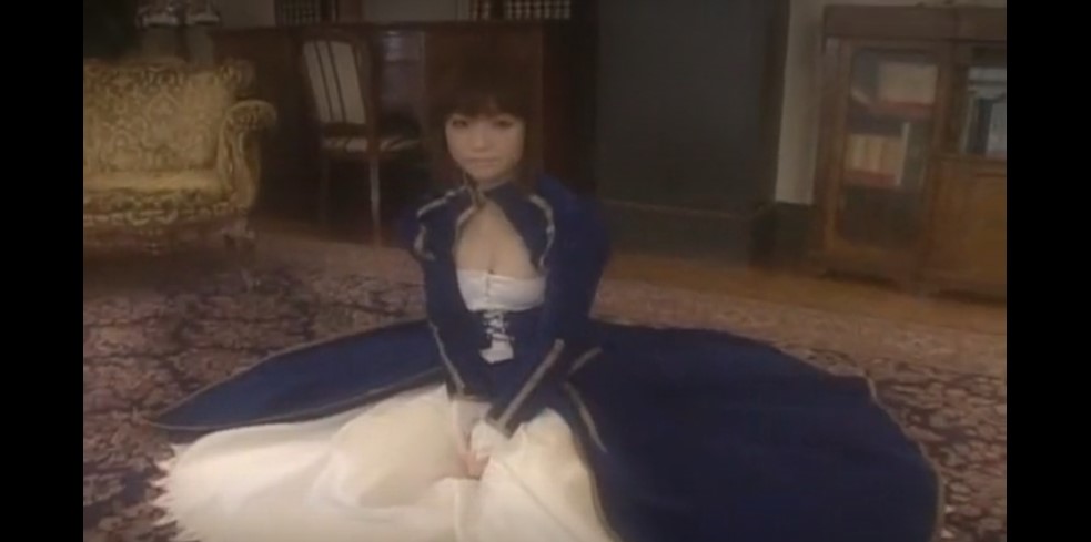 【コスプレイヤー】アニメコスプレイヤーの彼女がぼくのエクスカリバーを夢中でまさぐりせんずり手こきフェラチオ