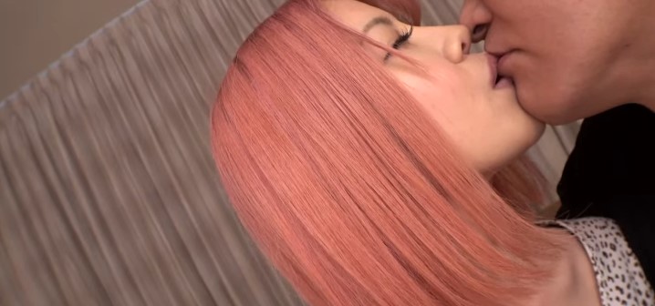 【純粋ギャル】「大人エッチ初体験！？」位室でオシャレなピンク色ヘアー激かわギャル系お姉さんとメス堕ちパコハメ発情セックス