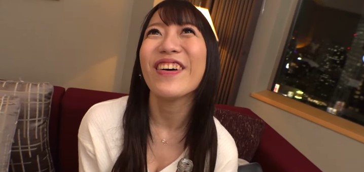 【小さなJDとホテルでセックス】黒髪でスリムボディの綺麗なおっぱいの女子大生がホテルで激しくパンパンされちゃう！