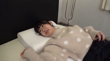 【JDナンパ】睡眠不足の黒髪で控えめなJDをナンパして、ホテルに誘い込んで激しくセックスをしちゃう！