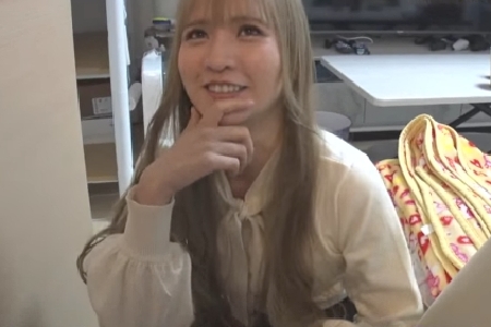【飯田さん】決してノーとは言えないヤリマンコｗ全盛期の中川翔子を彷彿とさせる小顔ギャルにマジで恋する五秒前のイチャ甘性交