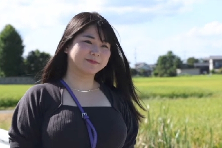 【みやこさん】週三でハプバー通い！ご自慢の爆乳で若い男を手当たり次第に引っ掛けまくる欲求不満な奥様が男優とＨしたくて出演