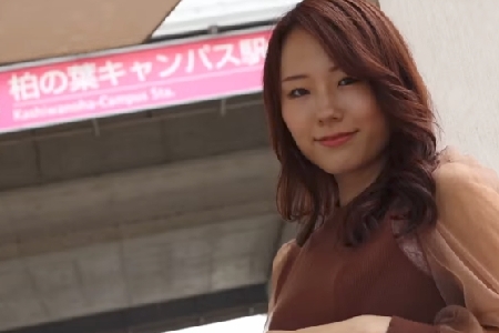 【桜花さん】初っ端からベロキスが激し過ぎ！お上品な奥様がスパンキングで理性崩壊し「イっちゃうぅぅ」と、繰り返し悶絶＆絶頂