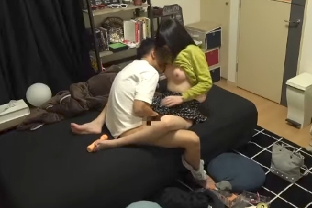 【鈴】電マで敏感になったクリを刺激されると、顔を真っ赤にさせて絶頂！体位を変えて激ピスされ無邪気な仕草が可愛く二人で昇天