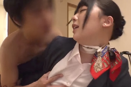 【れんか】ボンッキュッボンっな神ボディ・現役スチュワーデスの日帰り生中セックス・黒パンストから垣間見える美巨尻がエロい件