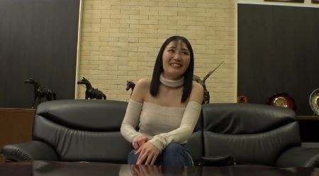 【みらい】普段は浣腸する側もカンチョー液を注ぎ込まれれば腸汁を噴射する度に柔らかくなる括約筋。アナルローズ咲かせる看護師