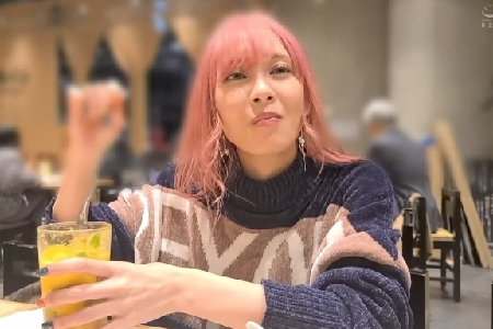 【リカ】別れたばかりのミニ系Ｆ乳娘と酒の勢いでホテイン☆超敏感ボディを貫く生チンファックにアクメを繰り返すギャルな美容師