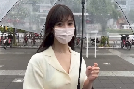 【うみ】お酒を飲むと発情して潮吹く程の変態さんｗ愛撫されると直ぐに潮を吹いてくれて感度よすぎ！！クンニされ続けて連続絶頂