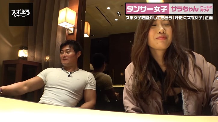 【エロ〜腰つきバックダンサー】「エロすぎ注意」位室で魅惑的なストリートスタイル激かわお姉さんと性交マウント騎乗位SEX