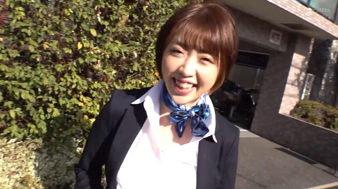 【密着エステティシャン】「即オッキ注意」位室で大人の魅力溢れる黒パンスト美乳スレンダーお姉さんと特別サービスご奉仕SEX