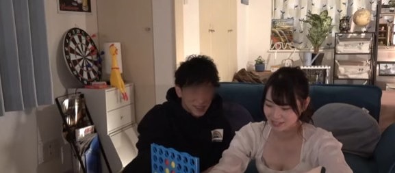 【色白美人】友達の紹介でナンパ師と知り合った。ゲームで負けた罰ゲームでセックス。手マン、フェラ。正常位→騎乗位→座位