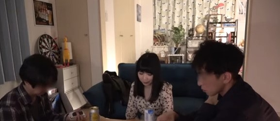 【部屋飲みからの濃厚セックス】黒髪で巨乳のナイスバディーな女の子が、部屋飲みの後に激しくセックスをする！
