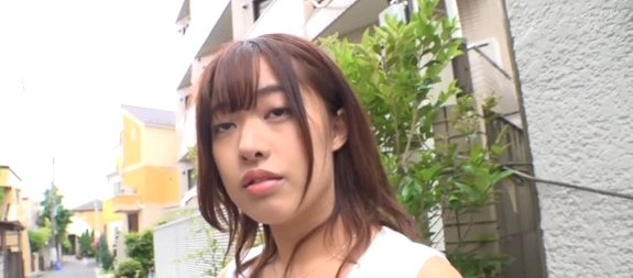 【３Ｐセックスで興奮するお姉さん】たくさんの男達とエッチをしたい願望がある巨乳のお姉さんが、３Ｐセックスでイク！