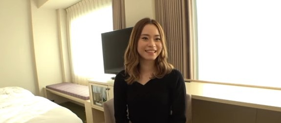 【綺麗なお尻のお姉さんとセックス】色白でスリムボディーの綺麗なお尻のお姉さんが、イヤらしい腰つきでヤル！