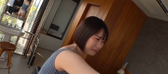 【変態美女は大量おしっこ放出で的あて】「もっとやって！」お風呂でオイルプレーの後、エロ下着に着替えてコスプレSEX