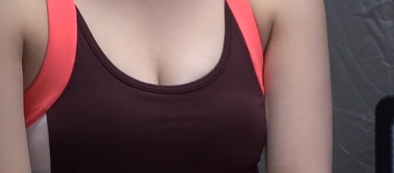 【女子陸上のぴっちりユニフォームであそこがくっきり】鍛えあげられた桃尻は絶品です→トラックの荷台のテントに響く喘ぎ声