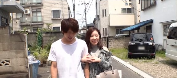 【小悪魔女子】スケベ美女達が早漏男子をHに教育ｗ焦らしフェラや手コキに自分もイッちゃう騎乗位で暴発寸前♡