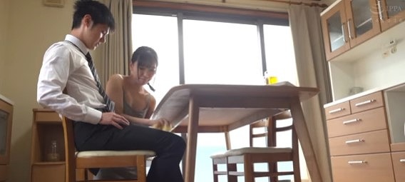 【スレンダー痴女】若妻義姉と義弟の不倫。小ぶり美乳の乳首を吸わせて興奮し、騎乗位では自分で腰をスイングしながら小刻み痙攣