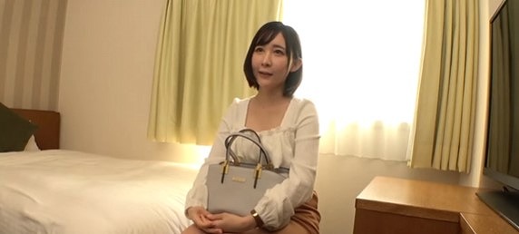 【涙目絶頂】清楚系ショート美女は脱いだら巨乳輪巨乳ｗ電マとクンニで喘ぎまくりフェラとパイズリで巨根堪能しヨガり泣く