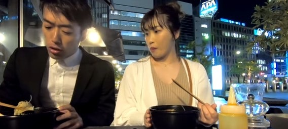 【ひなこ】撮影が始まると知的な印象からは想像もつかない肉食系のギャップ有り有り淫テリ女子大生が爆誕！お風呂でパイズリ奉仕