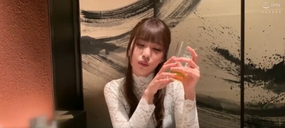 【彼女の妹】彼女も妹ちんはいつでもお姉ちゃんとの背比べ彼女には黙って他人棒を夢中でまさぐり喉奥までフェラチオ