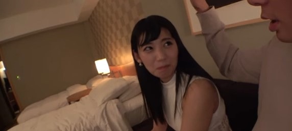 【黒髪清純現役女子大学生さん】黒髪がきわだっている現役女子大学生さんをナンパしていやらしすぎる体をまさぐります