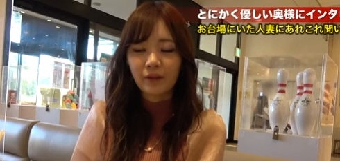 【日テレ某女子アナ似】母性感じさせる美人妻はチンポ見ると豹変！美味しそうにしゃぶった後はそのままぶち込まれて喘ぎまくる