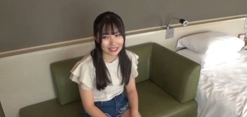 【就活より性勝つJD】就活上京中の巨乳女子大生とハメ撮り。バックや騎乗位でヘロヘロになるほど感じてしまう敏感体質♡