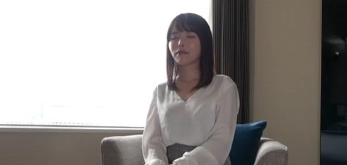 【釈◯美子似歯科衛生士】落ち着いた大人美女とハメ撮り♡開脚クンニから始まり巨根フェラを経て美乳丸出しの濃密ファックへ