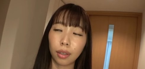 【清楚系ビッチ】黒髪ロン毛OLがAV出演ｗスレンダーボディで仰け反りフェラから激しいピストンに身体を弾ませて感じてしまう