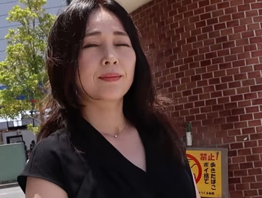 【見た目淑女中身痴女ｗ】アラフォー人妻がAV出演ｗ貪欲なフェラから騎乗位→正常位→バックで豊満お肉を揺らしてヨガりまくる