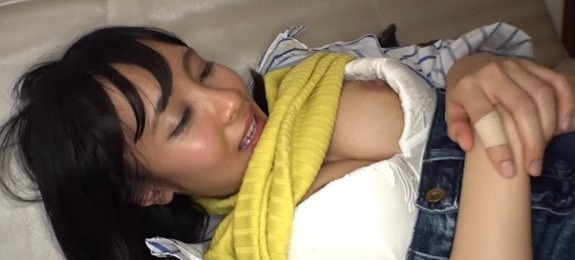 【芸能スキャンダル】「お偉いさんと肉体関係！？」位室で夢を叶えるために体を捧げる黒髪20代お姉さんとビジネスライクセックス