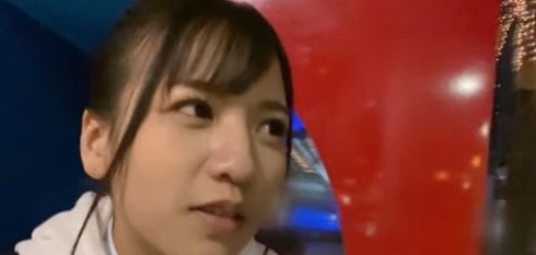 【宮崎リン】学生服はそのまま脱がずに騎乗位素股で焦らしながら自ら挿入！小悪魔な女子高生に終始リードされ手玉に取られる性交