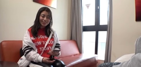 【ひかり】たわわに実ったオッパイは勿論、尻もデカくてムッチリとイヤらしい♪ティーンエイジャーと思えないエロボディの大学生