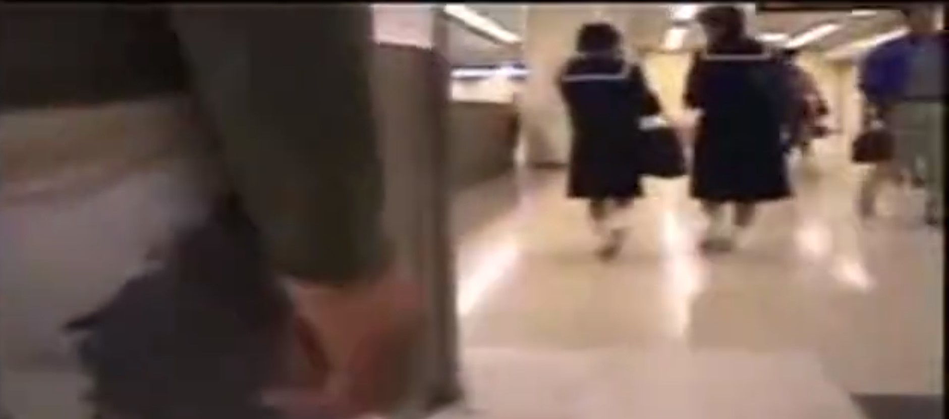 【痴漢は犯罪だけど挿入されて感じてたらOKじゃね？】制服美少女女子中学生を電車内で犯す痴漢魔の手口がエグすぎる！