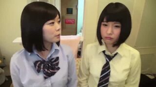 【ヤリマン仲間とホテルで乱行エッチしちゃいます！】制服美少女女子高生2人が変態男とガチ円光！中出しされて唖然とします！